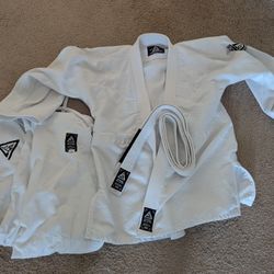 jiujitsu GI - Gracie University Size 4/170