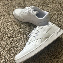 Reebok ladies sneakers size 8