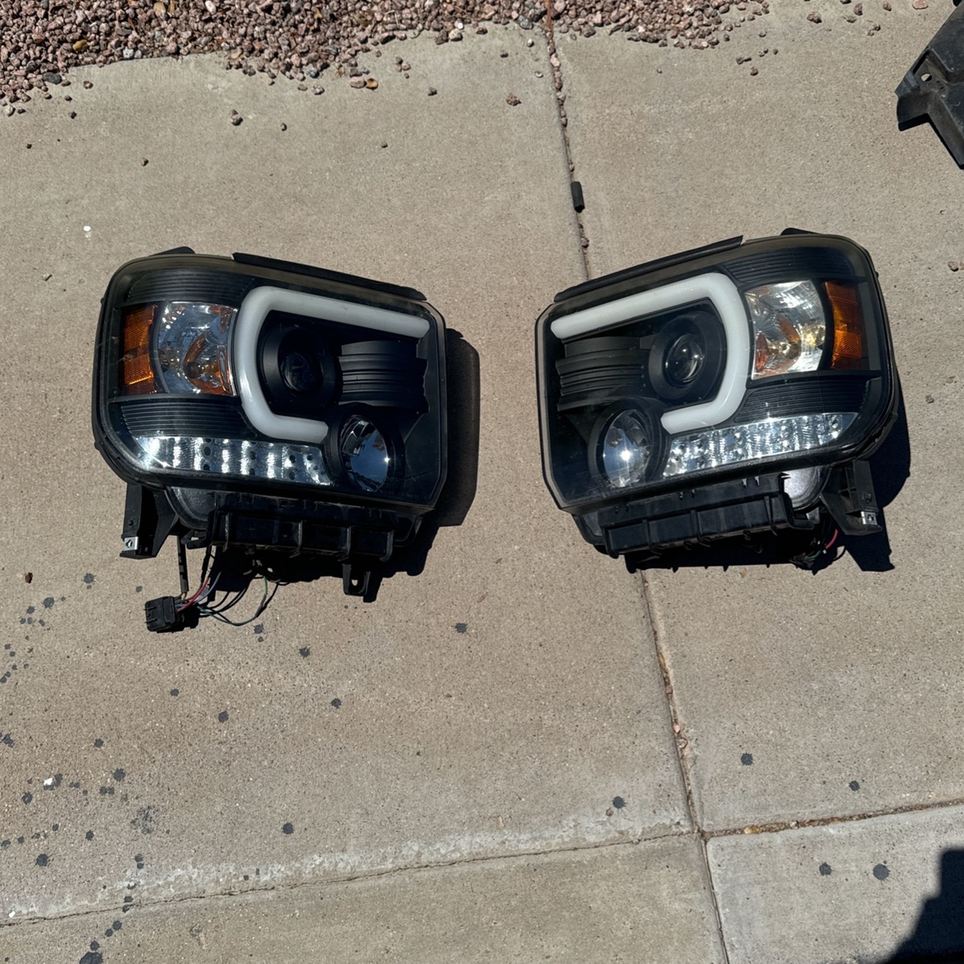 2013-2018 GMC Headlights 