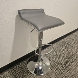 Adjustable Height Bar Stool