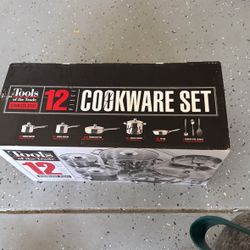 New Tools Of The Trade Cookware Set.