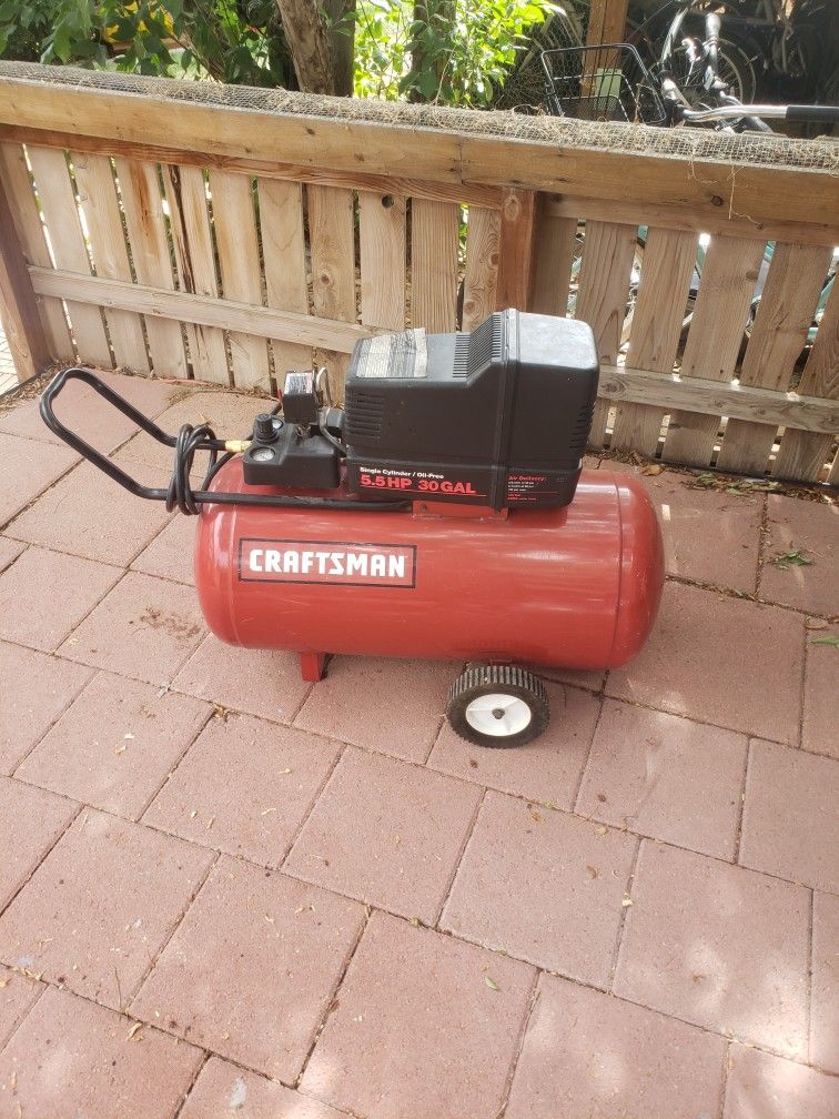 CRAFTSMAN 30 GAL. COMPRESSOR