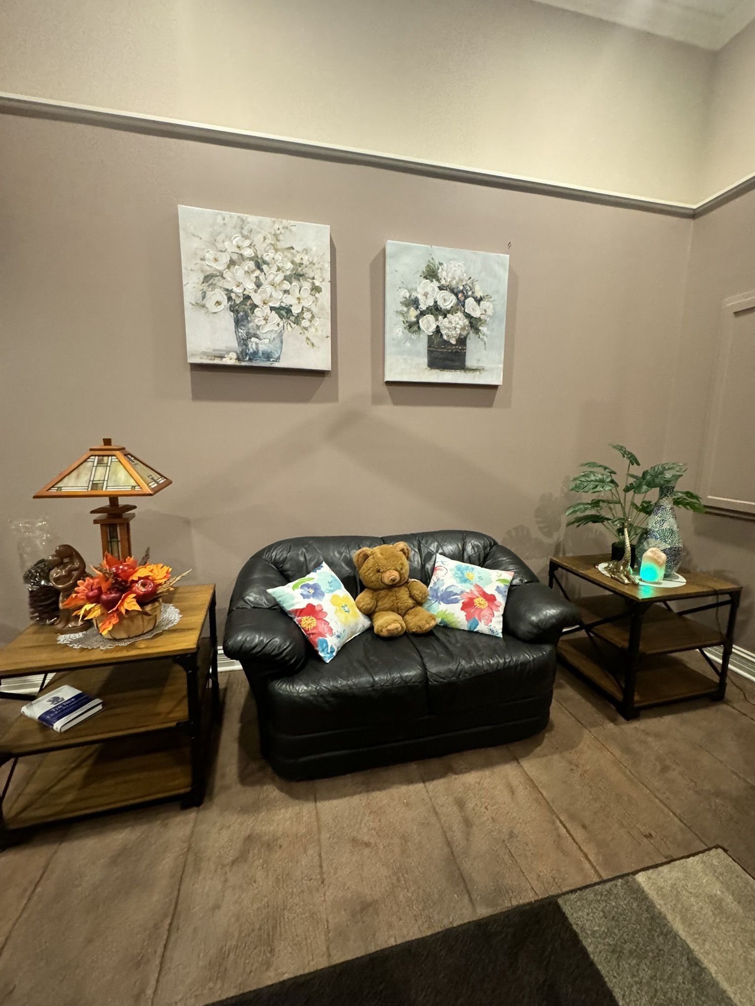 Coffee table set / 2x side Table