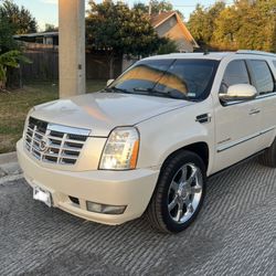 2011 Cadillac Escalade 