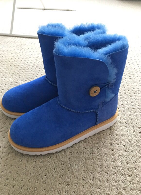 Uggs Brand New Youth size 4