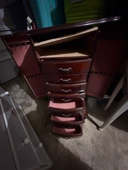Jewelry organizer