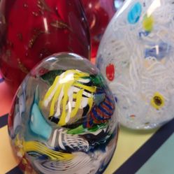Rhonda 4 Paperweights