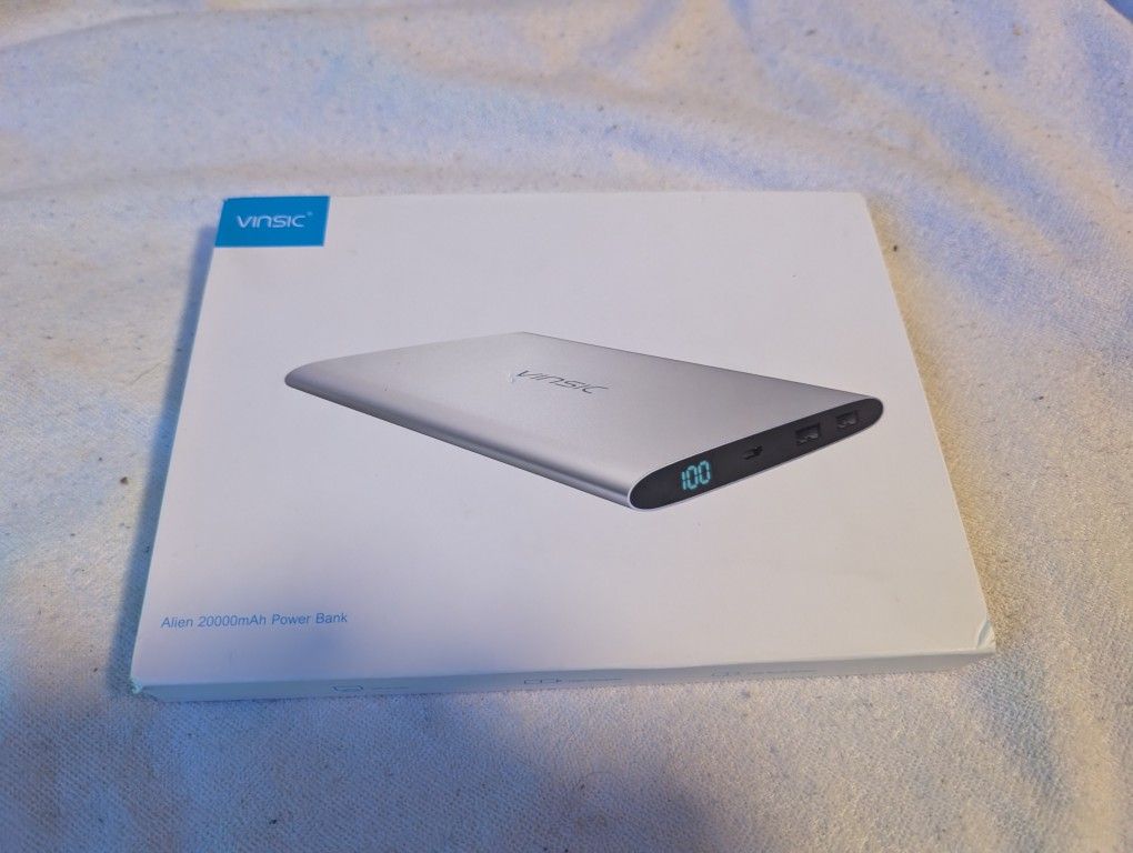 Brand New - Vinsic 20000mAh Power Bank With USB Ports - Cellphone Charger, Power