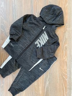 $3 Nike Outfit Size 12M excellent condition