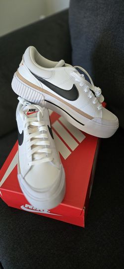 BRAND NEW ✨️ in BOX ~NIKE WOMEN'S COURT LEGACY Lift platform sneaker in white, black, and hemp colors. 
Size- 8.5 
