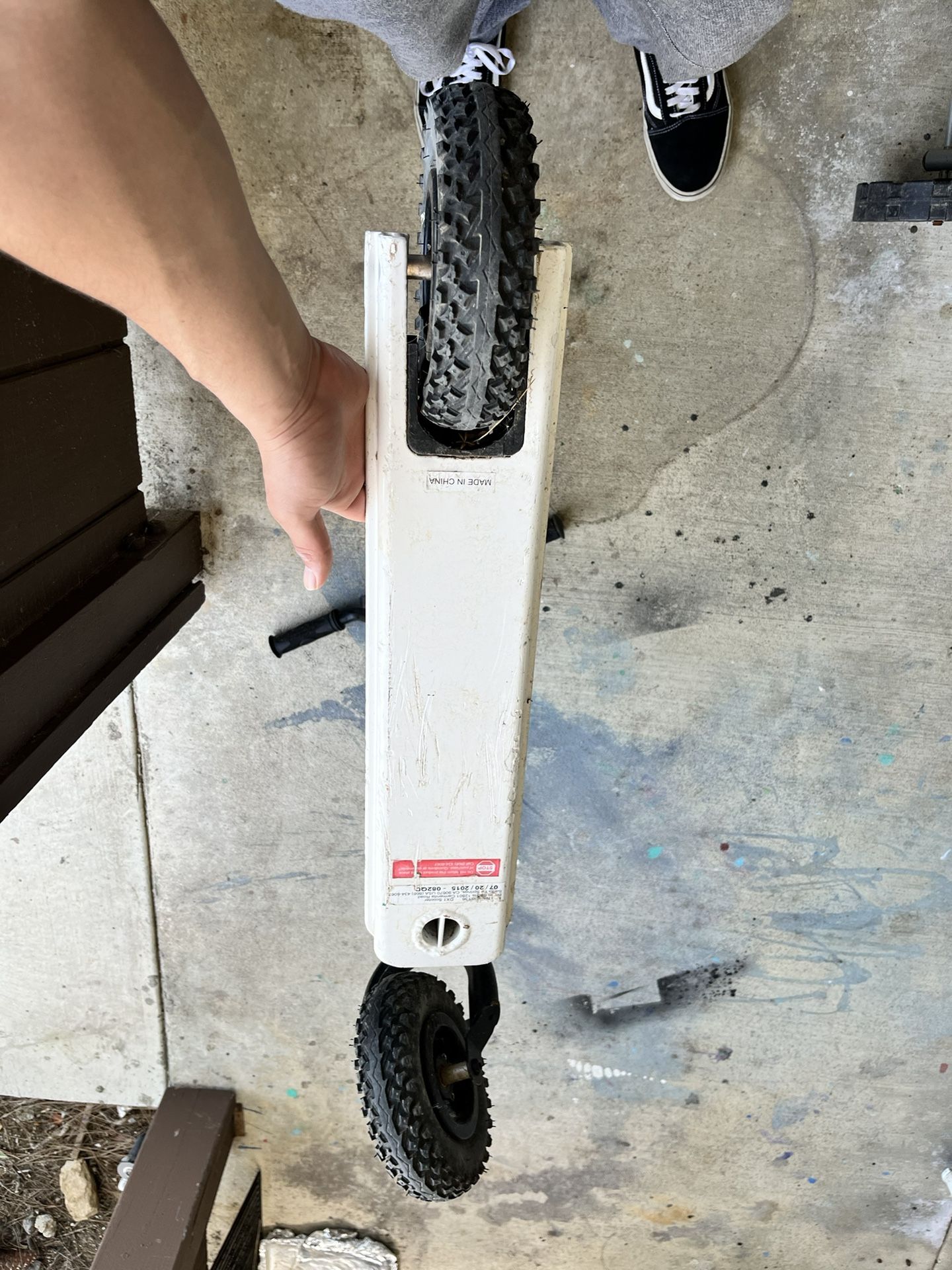 Pulse Performance Products DX1 Freestyle Dirt Scooter, Black/White