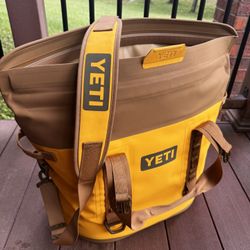 Yeti M30 Hopper - Limited Edition Color: Alpine Yellow