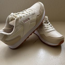 🌼 Reebok Classic 🌼