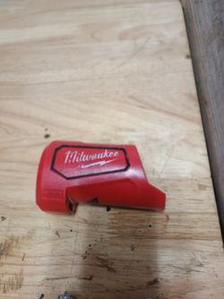 Milwaukee 12 Volt USB Charger