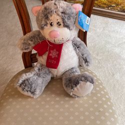 Petsmart Lucky Cat Plush Collectible Toy Gray Squeaker LuvaPet Stuffed 2015