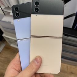 Unlocked Samsung Galaxy Z Flip 4 5G 128GB