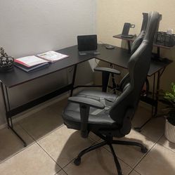 Corner Desk Like New