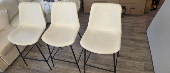 3x White/black barstools