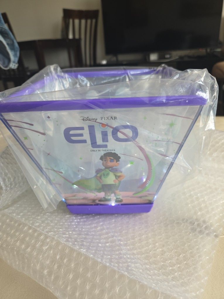 ELIO COLLECTABLE LIGHT UP POPCORN BUCKET
