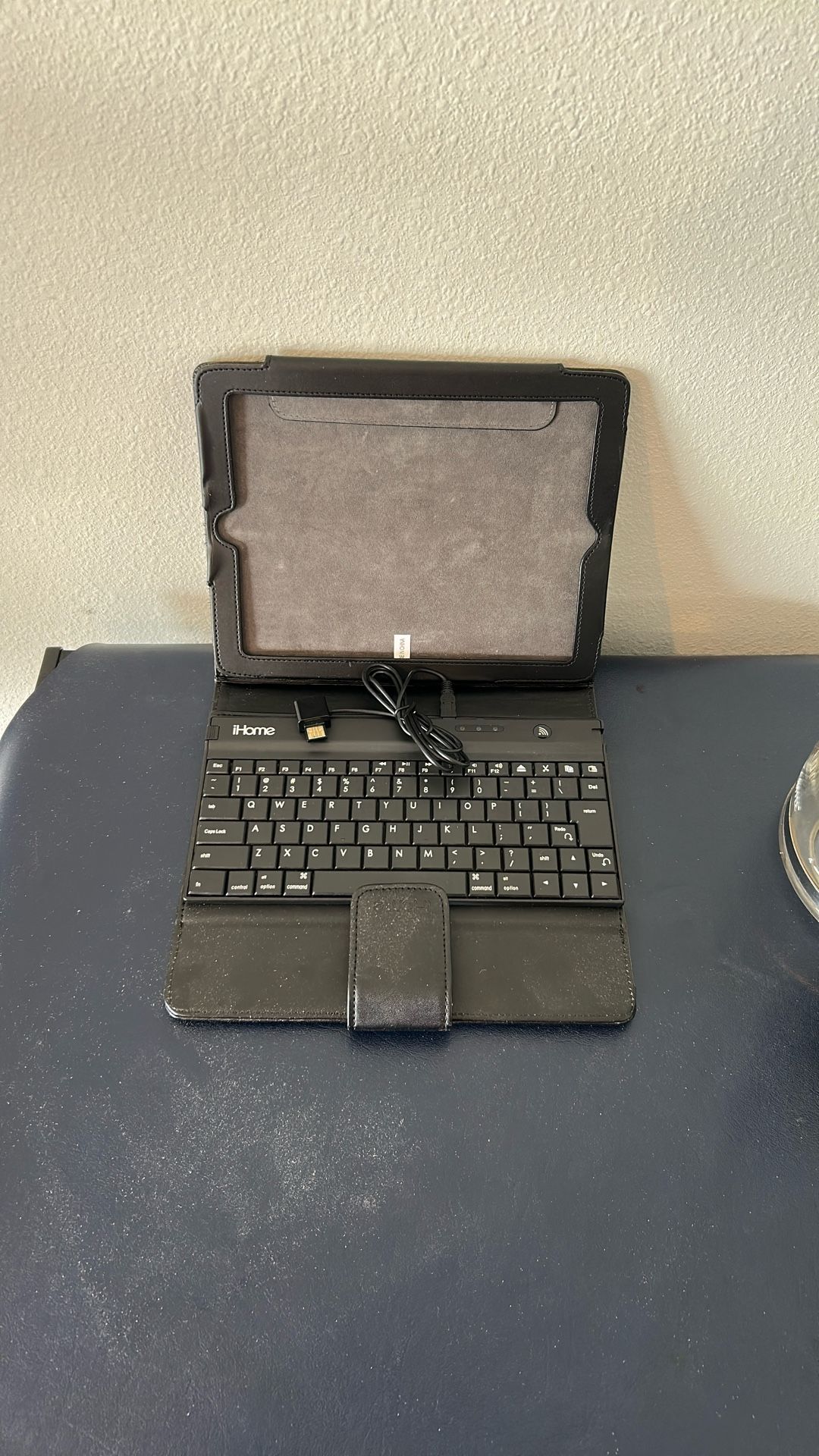 iPhone Keyboard And iPad Cover