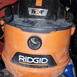 Ridgid Dry Vacuum 