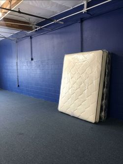 Queen Mattress and Box Spring Set