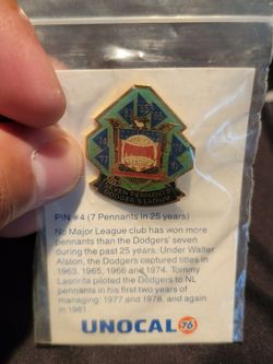 UNOCAL 76 L.A Dodgers 80s pins
