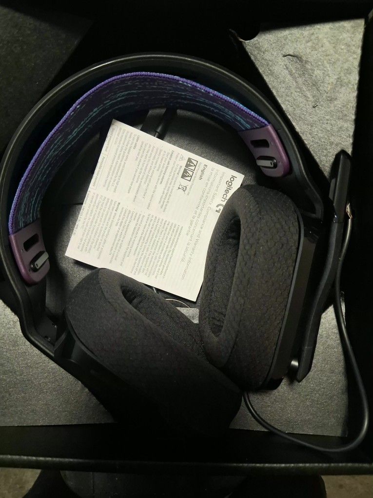335 Gaming Headset Brand New $35