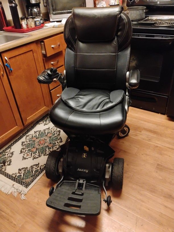 Jazzy Pride Mobility Chair