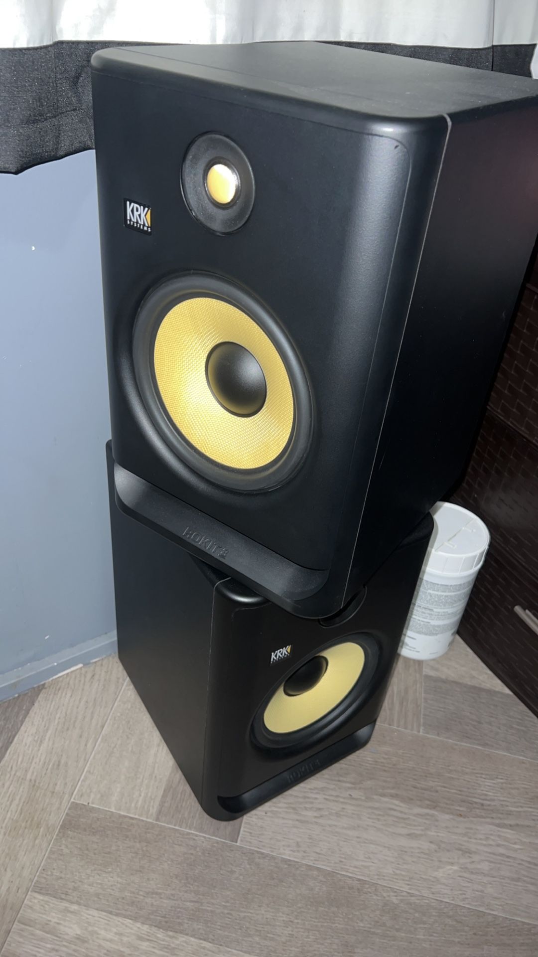 KRK ROKIT 8 G4 8"