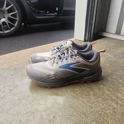 Brooks Cascadia 16 Trail Running Shoes Gray Orange Men’s 11.5 Trail Hiking