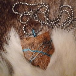 NEW UNQUE DINOSAUR NECKLACES EDMONTOSAURUS JEWELRY FOSSILS!