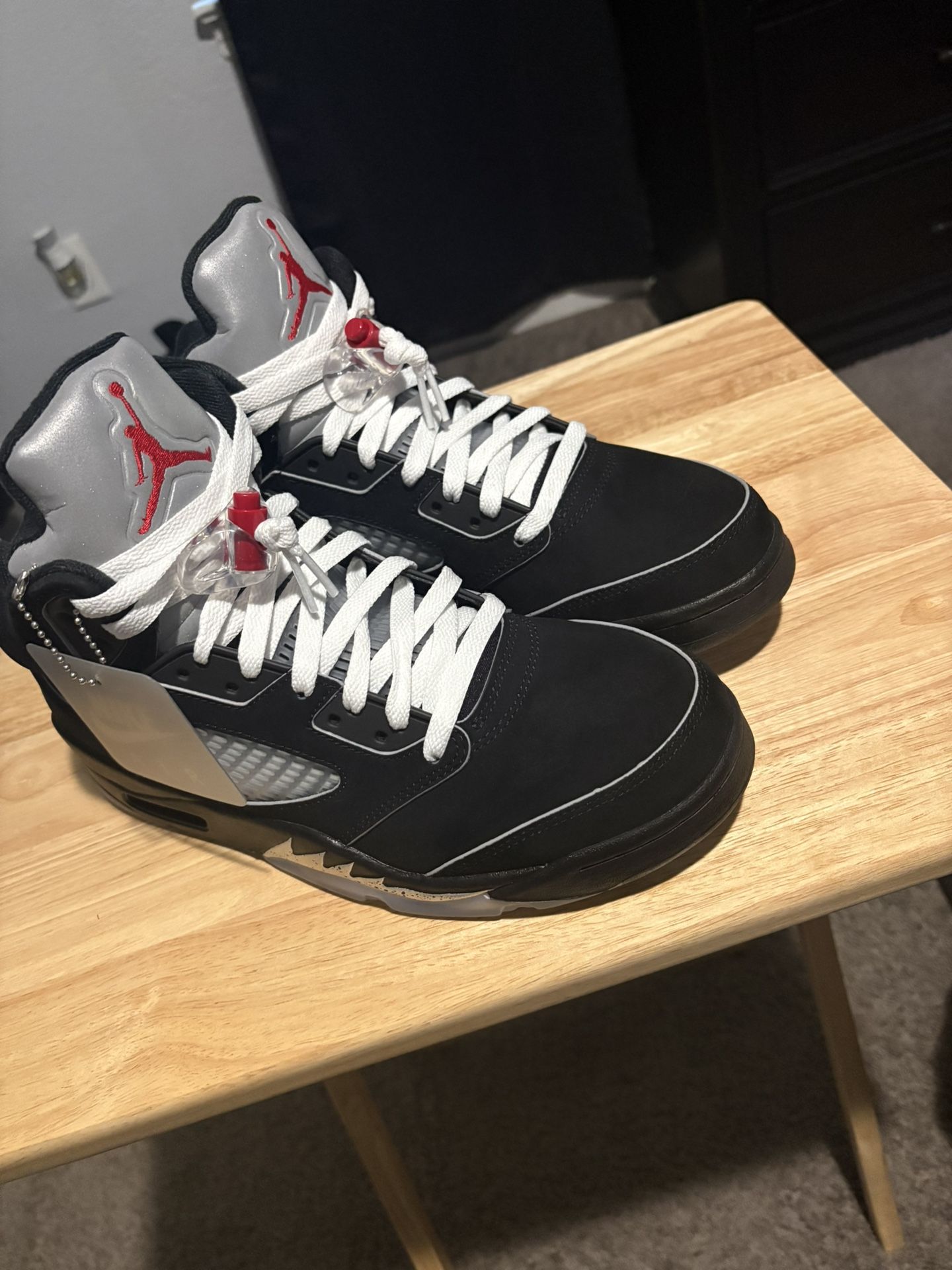 Jordan 5 Black Metallic Reimagined