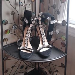 Brand New! So, Come Get Em Girlz
