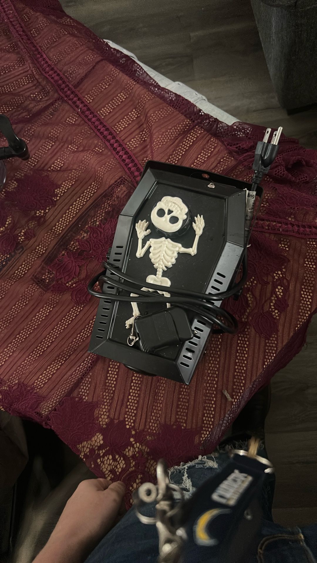 skeleton fog machine