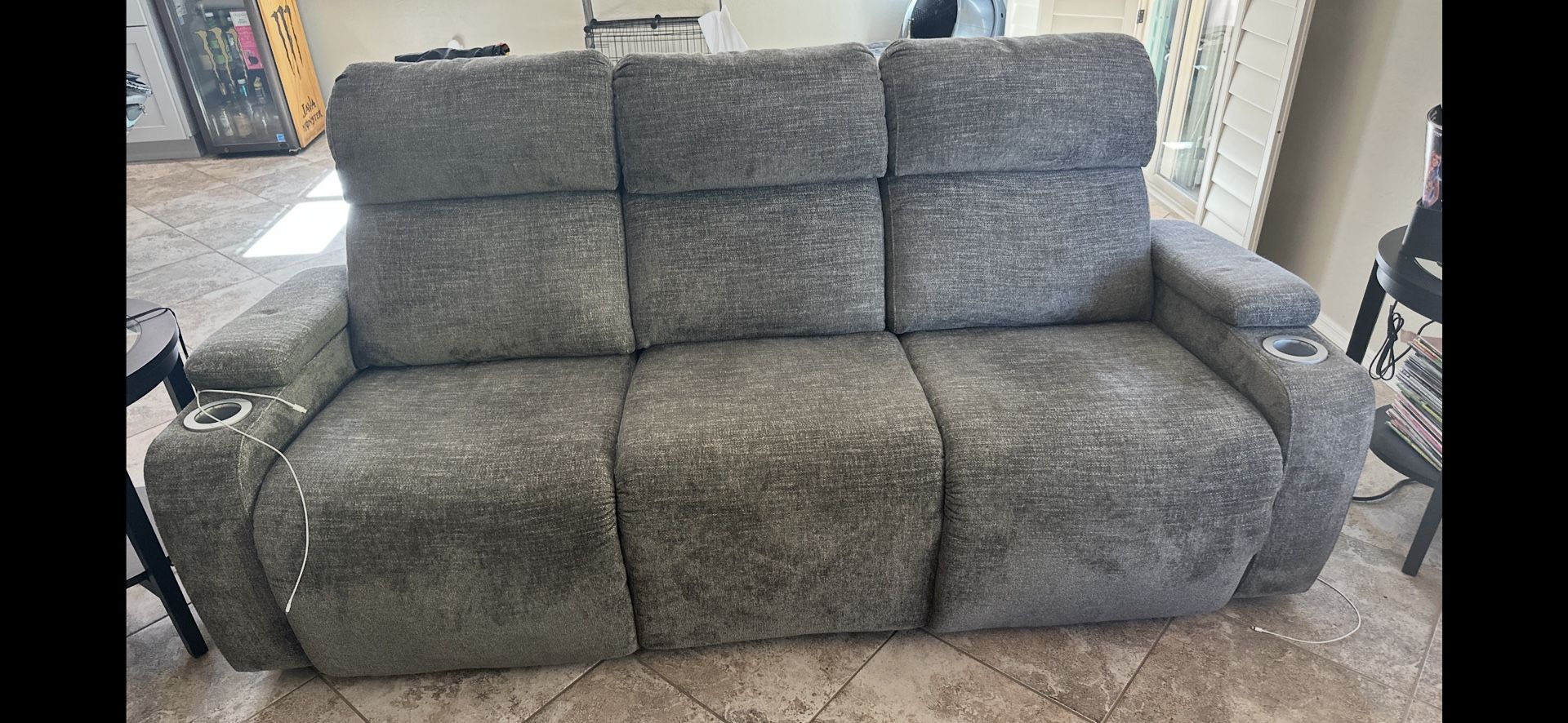 Couch/chair. Electric