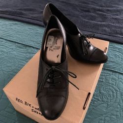 Ladies Shoes