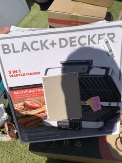 Brand New Black Decker Waffle Maker 