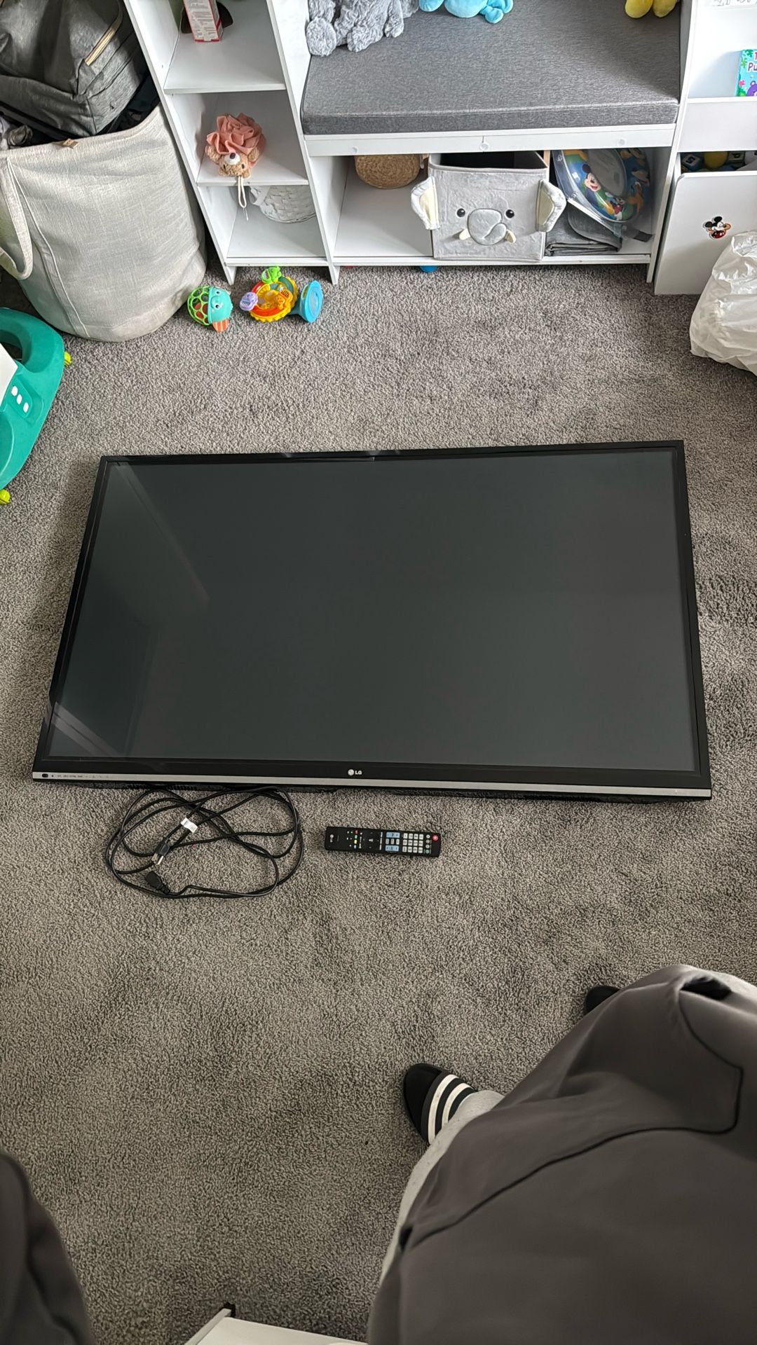 60 in LG Flatscreen Tv
