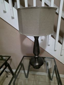 Glass coffe table, 2 end tables and 2 Table Lamp with Drum Shade