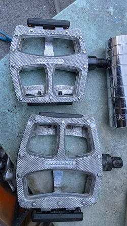 Midschool Mongoose Pedals and Pegs