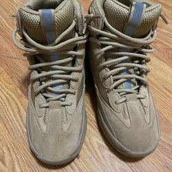 Yeezy Boots Men Size 8/1/2