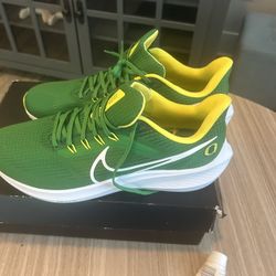 Oregon Duck Nikes 