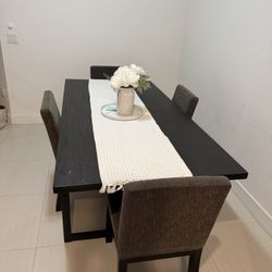 City Furniture Table & Chairs