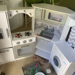 Kids play Kitchen Set