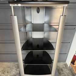 TV & ENTERTAINMENT STAND