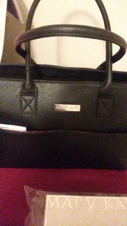 Mary Kay make-up Bag set