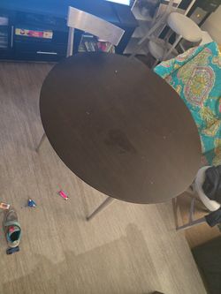 Round table and 4 chairs for sale