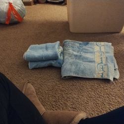 Jubilee Soft 2 Hand Towel And One Towel 