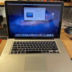 Mac Book Pro 15 Inch